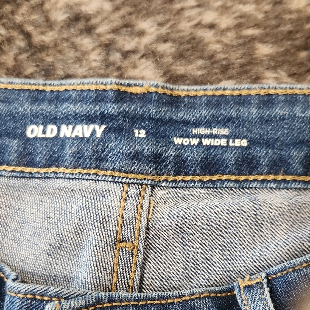 Old Navy Blue Flare Wide Leg Jeans with Stretch - Picture 2 of 3